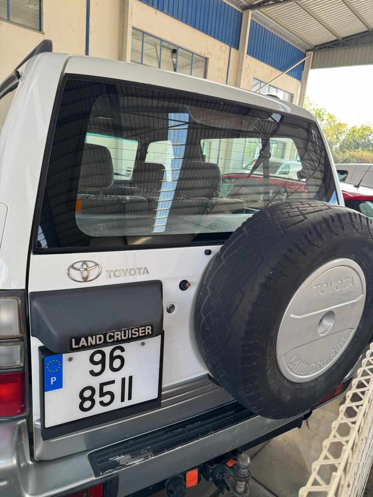 toyota-land-cruiser-4-2-v6-4wd-1997-diesel-4164cc