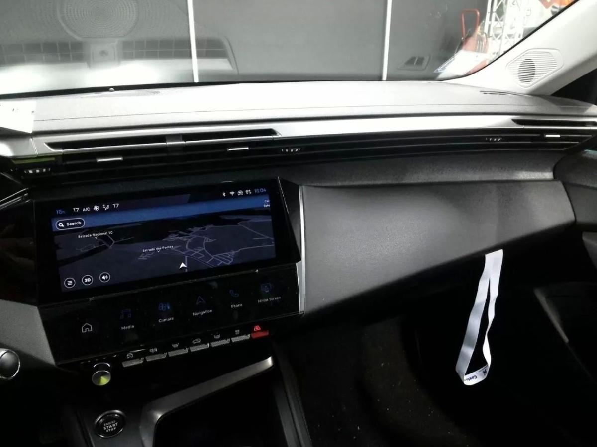 peugeot-308-sw-2022-diesel-1499cc