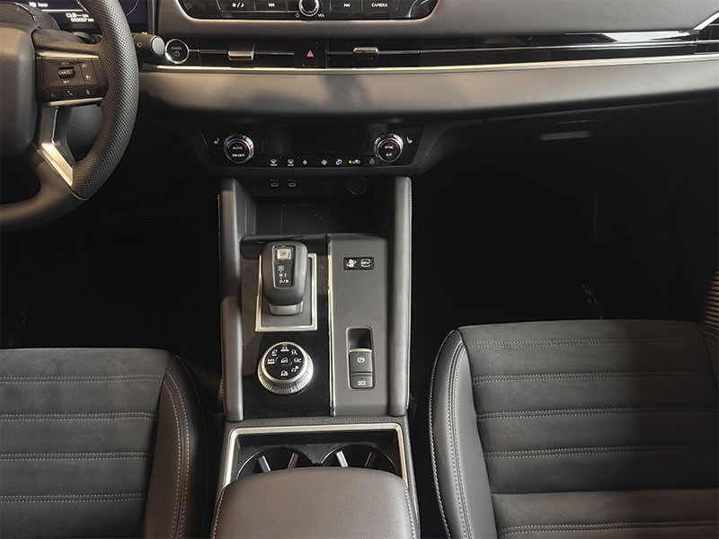 mitsubishi-outlander-2025-hibrido-a-gasolina-2360cc