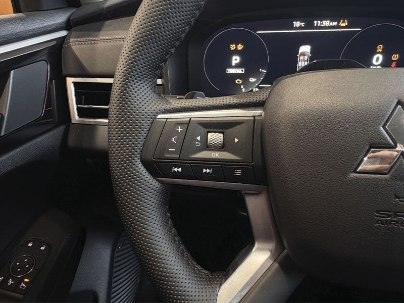 mitsubishi-outlander-2025-hibrido-a-gasolina-2360cc