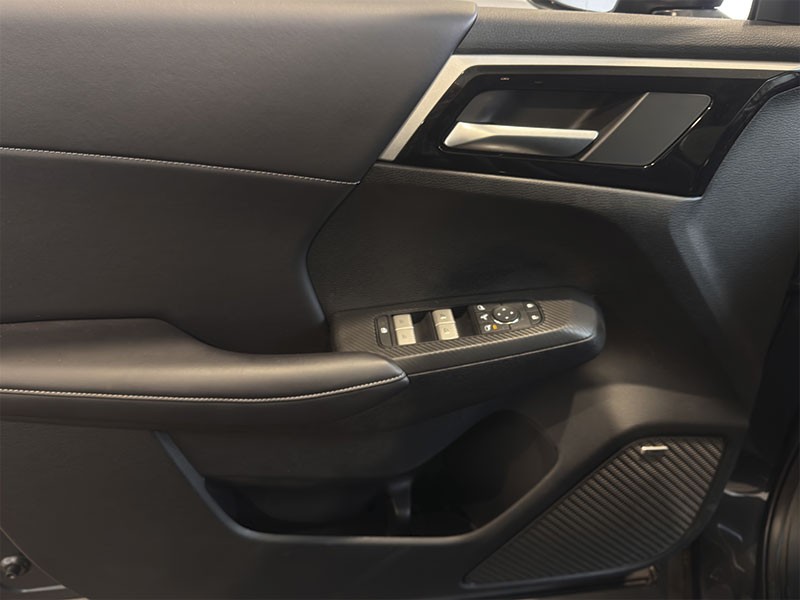 mitsubishi-outlander-2025-hibrido-a-gasolina-2360cc