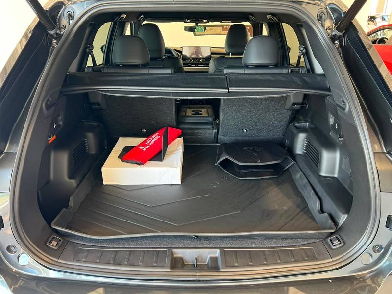 mitsubishi-outlander-2026-hibrido-a-gasolina-2360cc