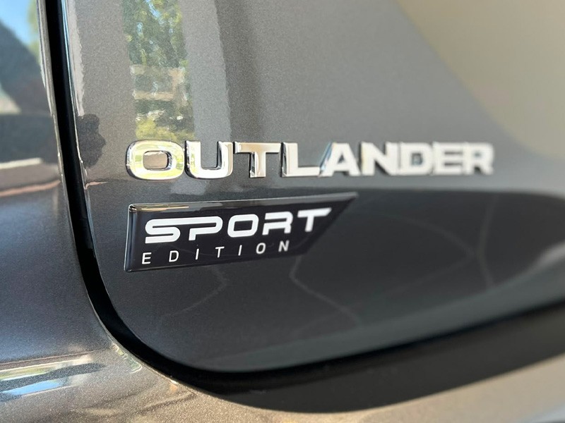 mitsubishi-outlander-2026-hibrido-a-gasolina-2360cc