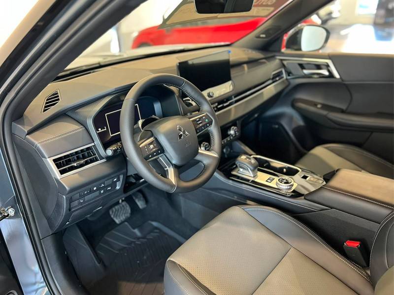 mitsubishi-outlander-2026-hibrido-a-gasolina-2360cc
