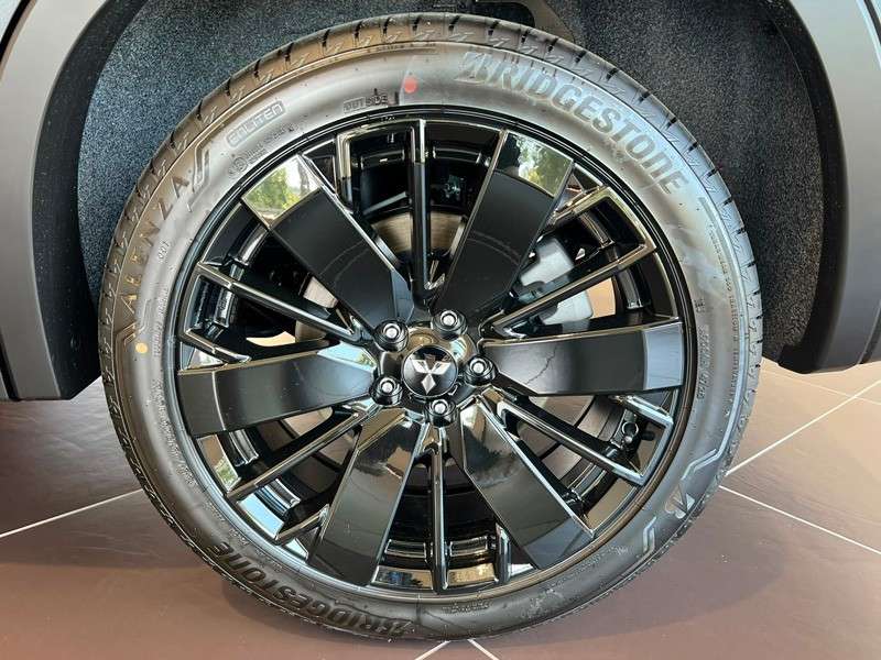 mitsubishi-outlander-2026-hibrido-a-gasolina-2360cc
