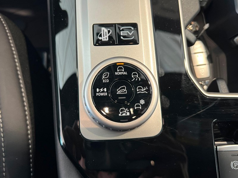 mitsubishi-outlander-2026-hibrido-a-gasolina-2360cc