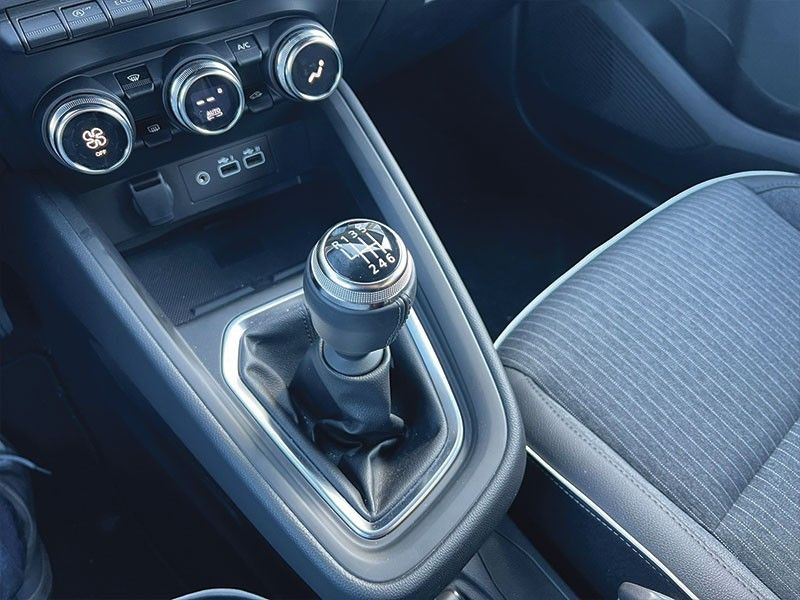 mitsubishi-colt-2025-gasolina-999cc