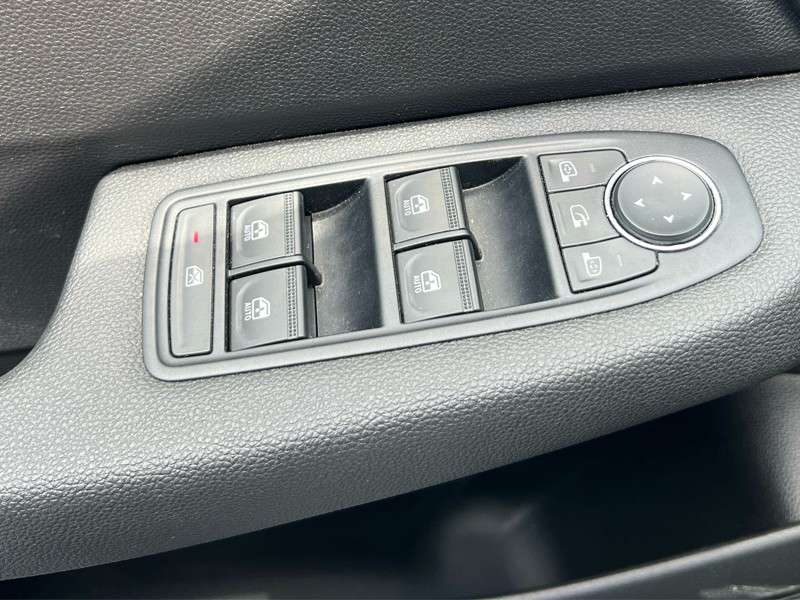 mitsubishi-colt-2024-gasolina-999cc