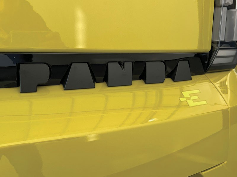 fiat-grande-panda-2025-eletrico-500cc