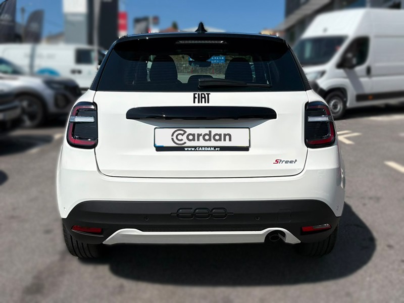 fiat-600-2026-gasolina-1199cc