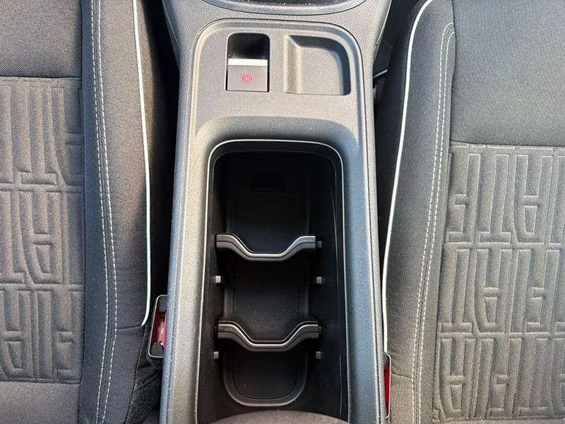 fiat-600-2026-gasolina-1199cc