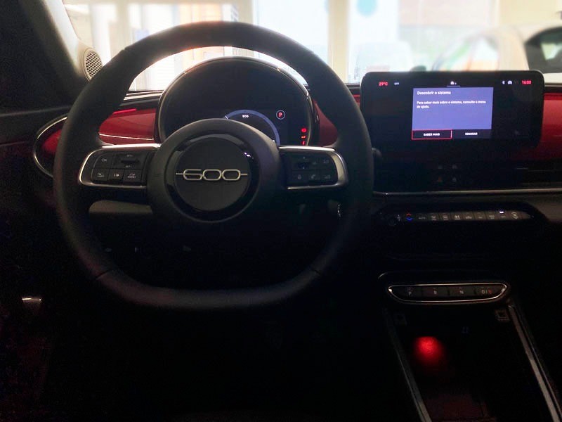 fiat-600-2024-eletrico-500cc