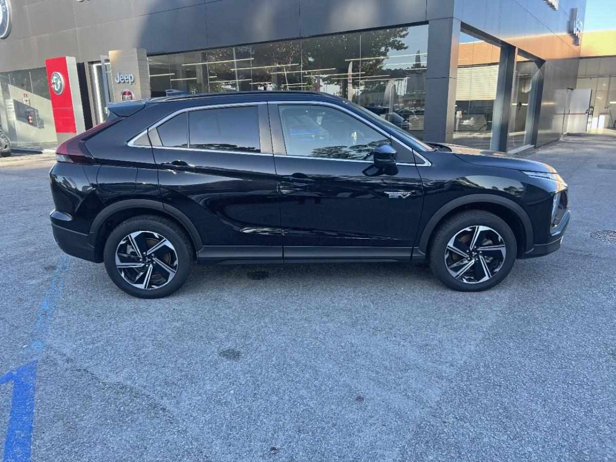 mitsubishi-eclipse-cross-2025-hibrido-a-gasolina-2360cc