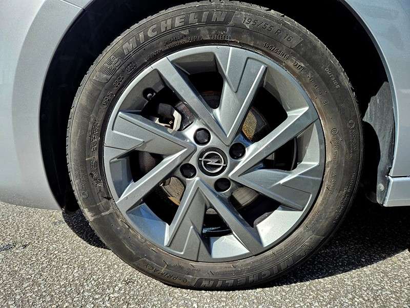 opel-corsa-2024-gasolina-1199cc