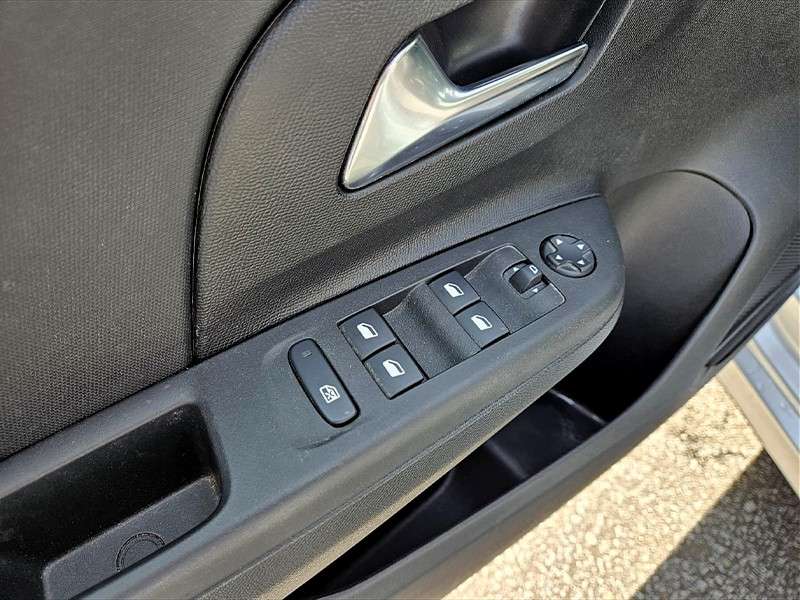 opel-corsa-2024-gasolina-1199cc