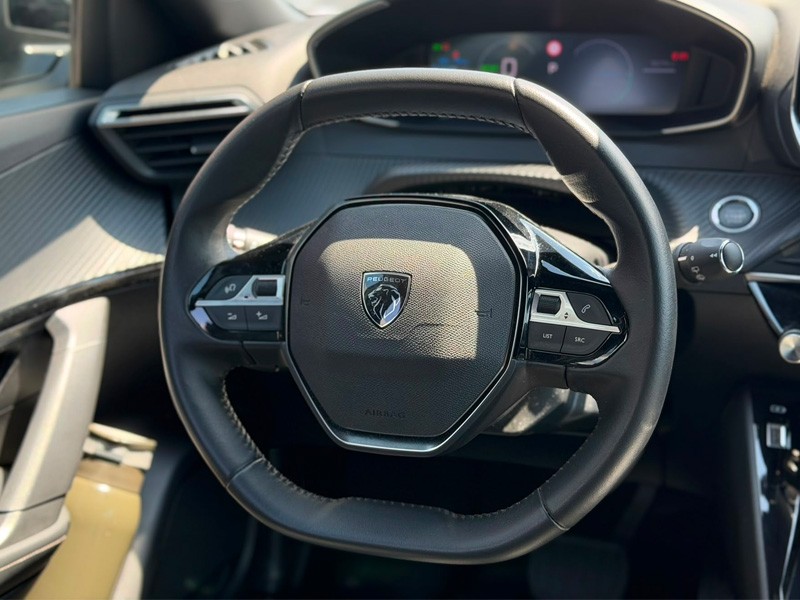 peugeot-2008-2024-eletrico-500cc