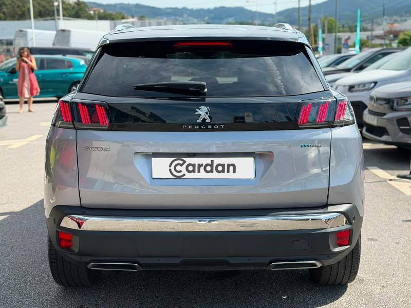 peugeot-3008-2023-hibrido-a-gasolina-1598cc