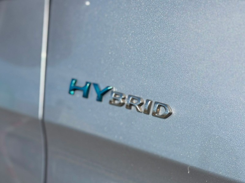 peugeot-3008-2023-hibrido-a-gasolina-1598cc