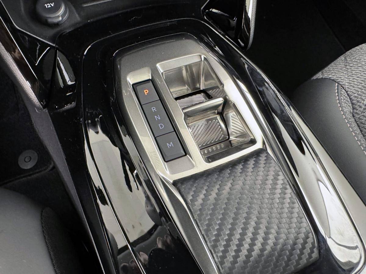 peugeot-208-2025-gasolina-1199cc