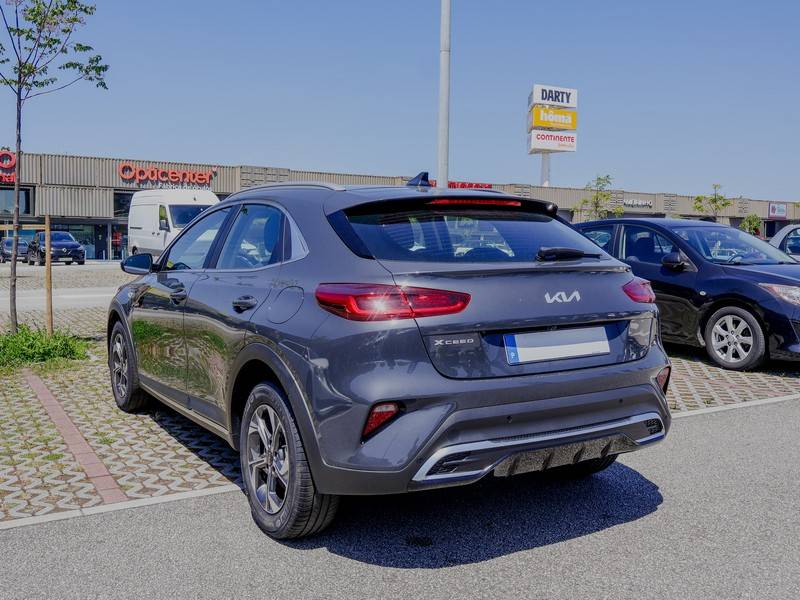 kia-xceed-2025-gasolina-998cc