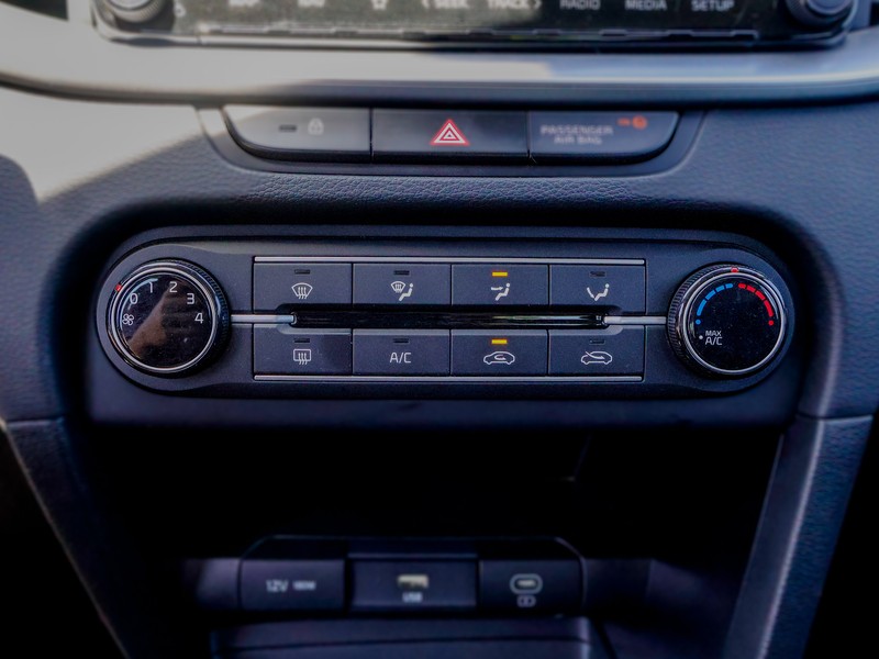 kia-xceed-2025-gasolina-998cc