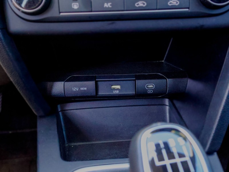 kia-xceed-2025-gasolina-998cc