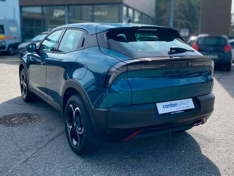 alfa-romeo-junior-2024-hibrido-a-gasolina-1199cc