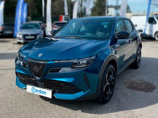 alfa-romeo-junior-2024-hibrido-a-gasolina-1199cc
