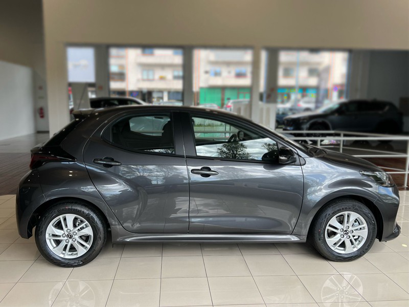 mazda-2-2025-hibrido-a-gasolina-1490cc
