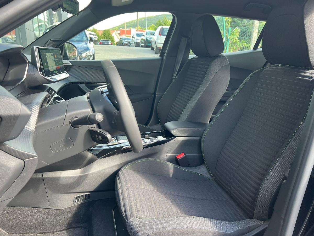 peugeot-2008-2025-eletrico-500cc