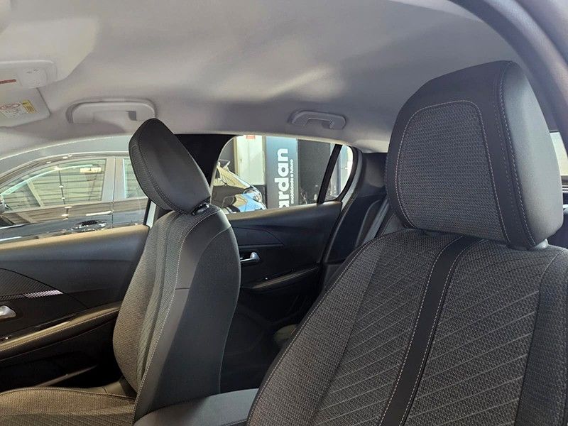 peugeot-208-2026-gasolina-1199cc