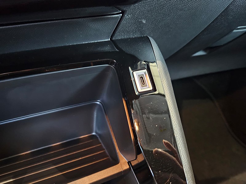 peugeot-208-2026-gasolina-1199cc