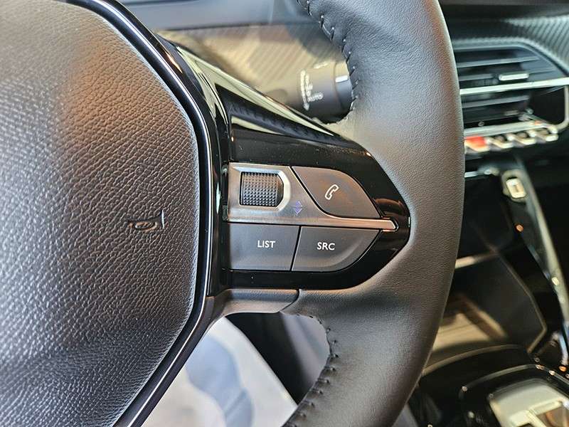 peugeot-208-2026-gasolina-1199cc