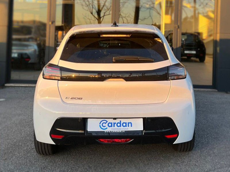peugeot-208-2026-eletrico-500cc