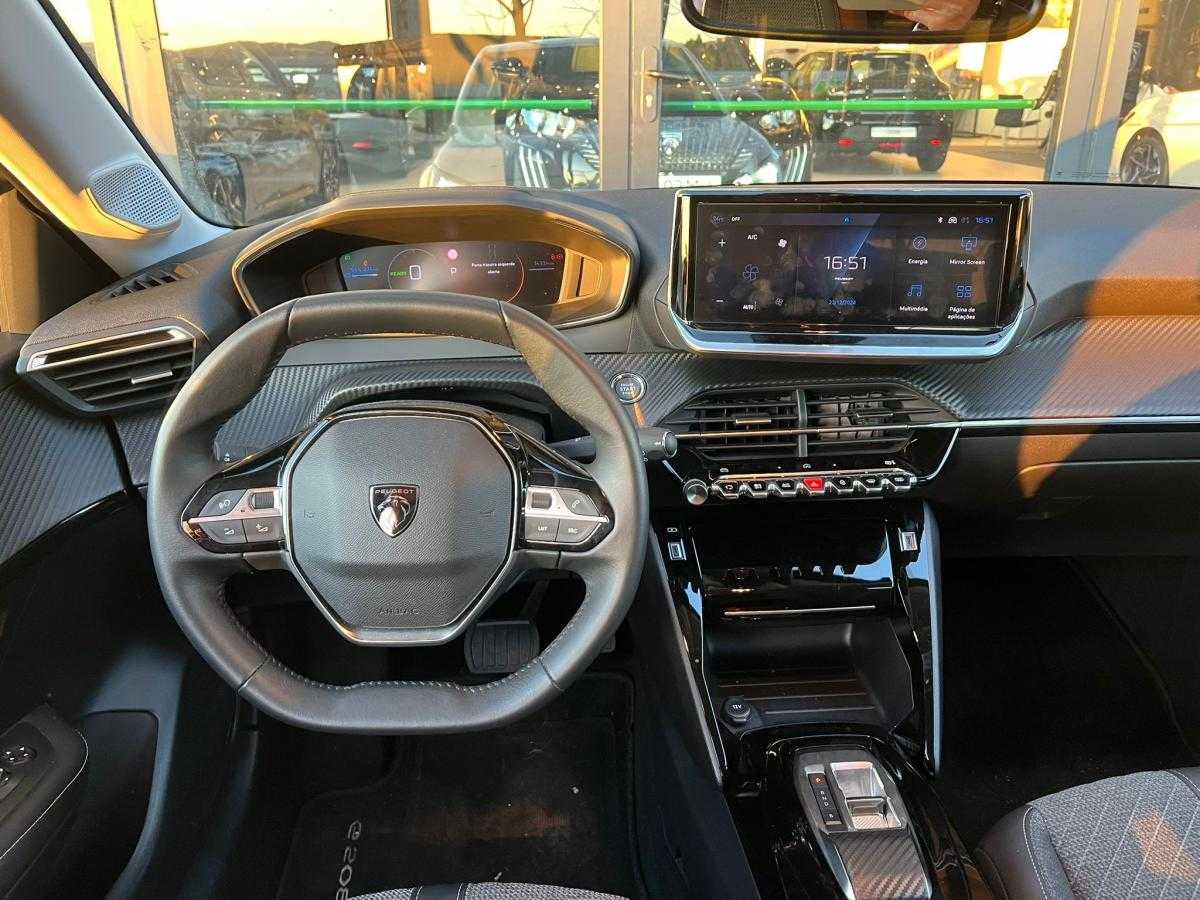peugeot-208-2026-eletrico-500cc
