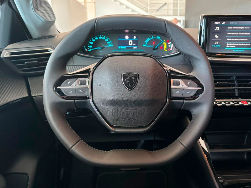 peugeot-208-2026-eletrico-500cc