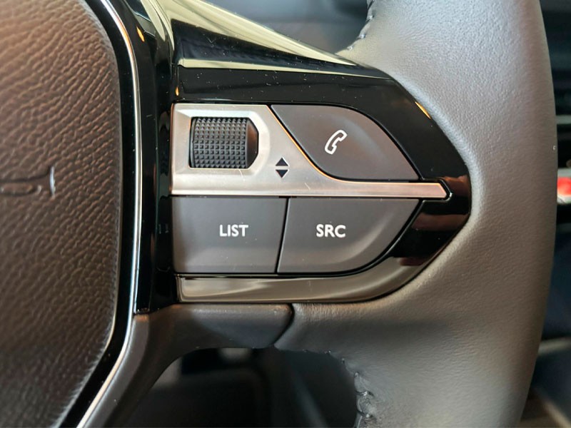 peugeot-208-2026-eletrico-500cc