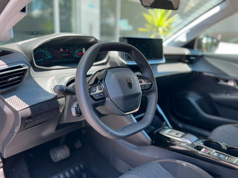 peugeot-208-2026-eletrico-500cc