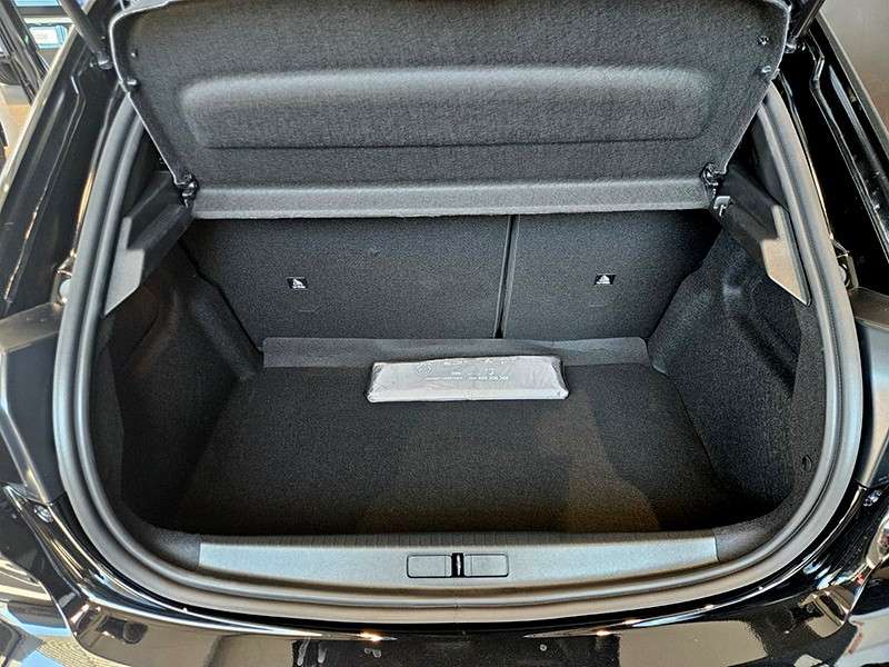 peugeot-208-2026-gasolina-1199cc