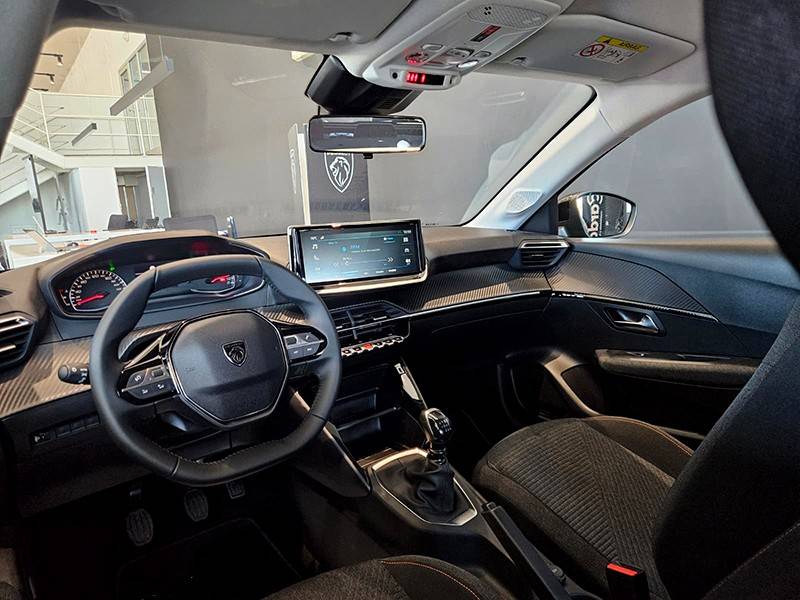 peugeot-208-2026-gasolina-1199cc