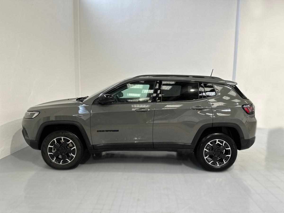 jeep-compass-2023-hibrido-a-gasolina-1332cc