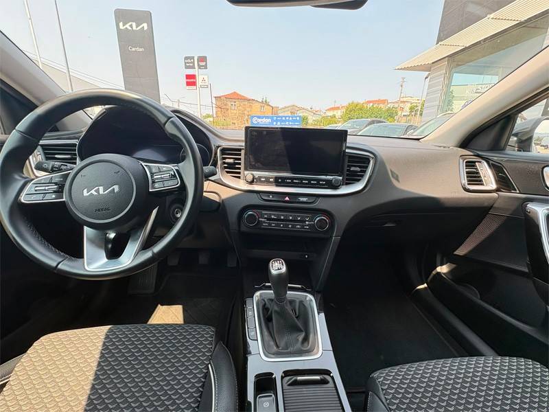 kia-ceed-2025-gasolina-998cc