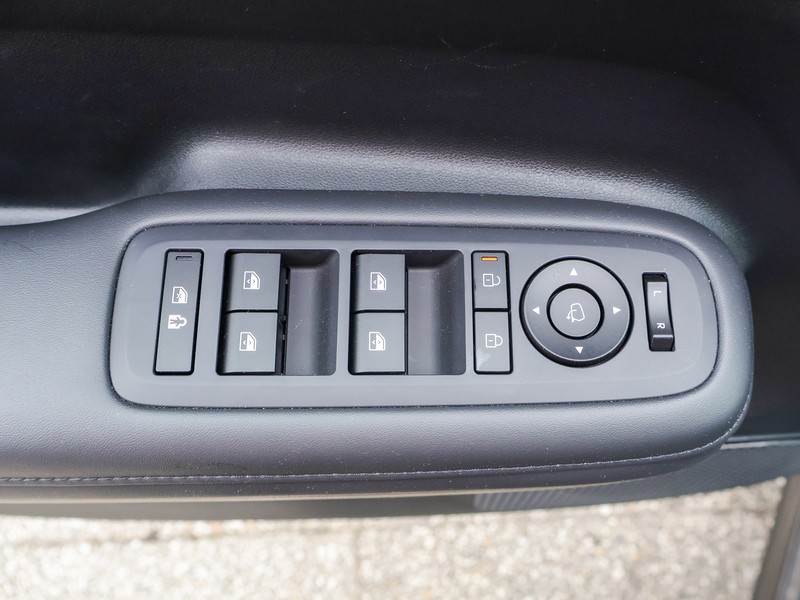 hyundai-santa-fe-2025-hibrido-a-gasolina-1598cc