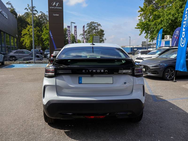 citroen-c4-2025-eletrico-500cc