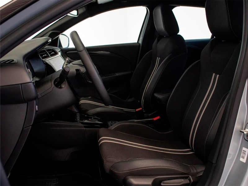 opel-corsa-2025-gasolina-1199cc