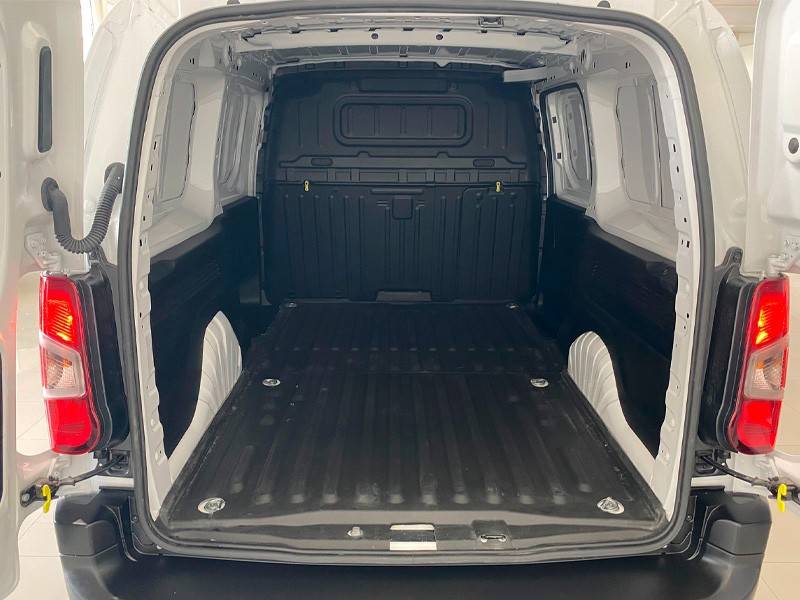 fiat-doblo-2025-diesel-1499cc