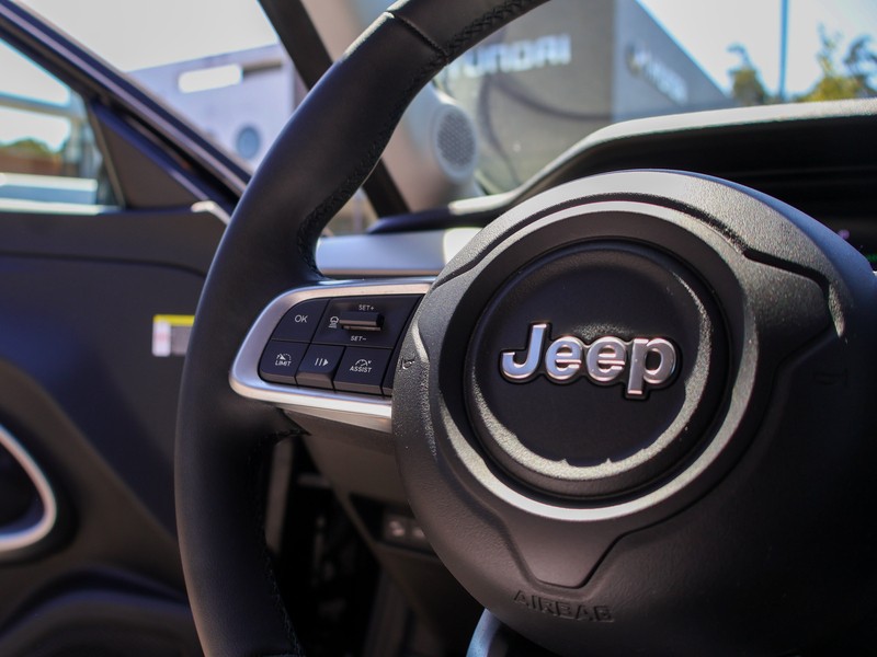 jeep-avenger-2024-eletrico-500cc