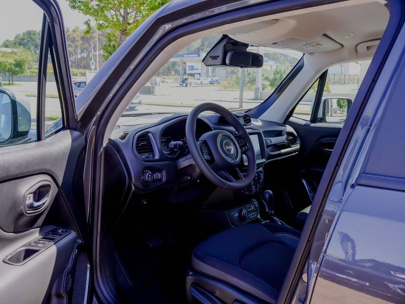 jeep-renegade-2024-hibrido-a-gasolina-1332cc