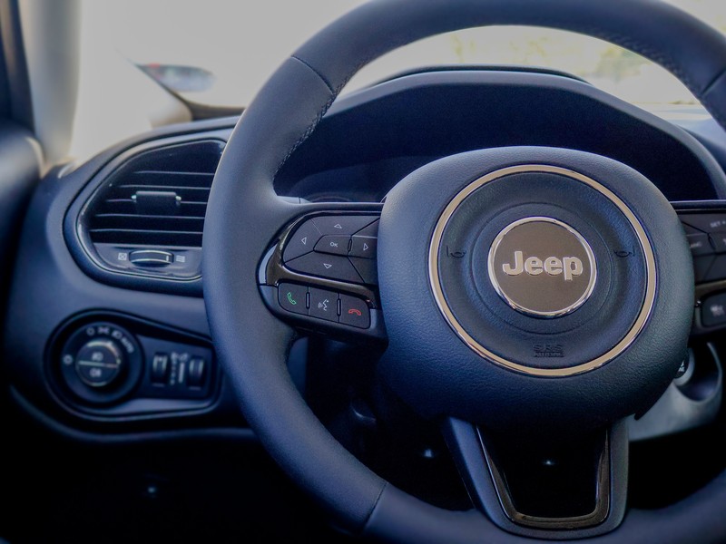 jeep-renegade-2024-hibrido-a-gasolina-1332cc