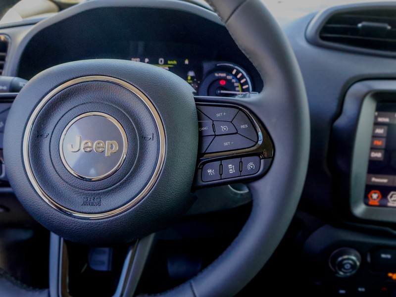 jeep-renegade-2024-hibrido-a-gasolina-1332cc